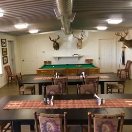 Deer hunting Ranch lodge in Texas