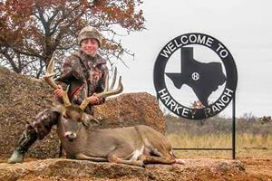 Texas Trophy Whitetail Deer Hunt
